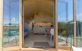 Superb Apartment Near The Beach In Vrouwenpolder