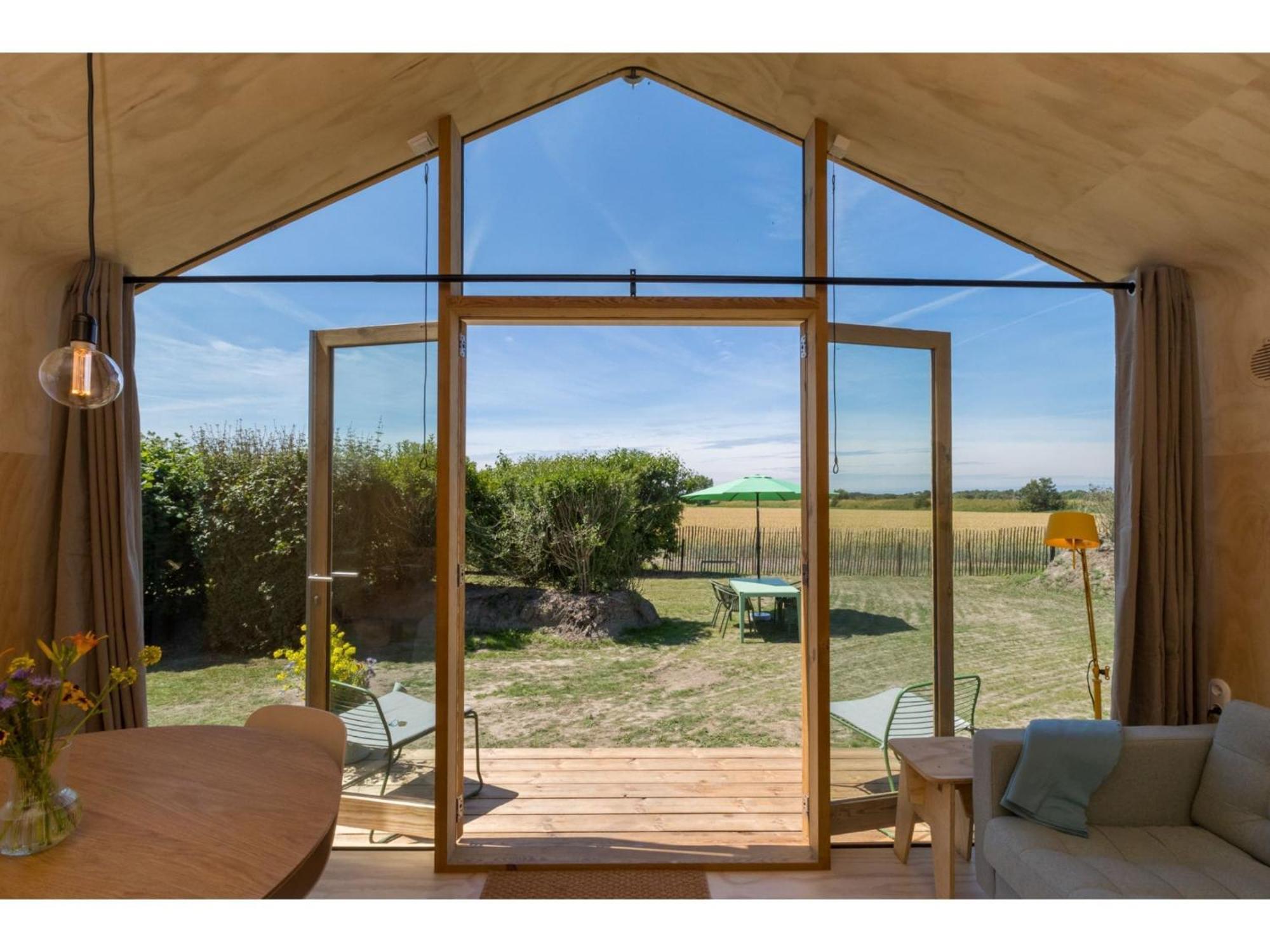 Superb Apartment Near The Beach In Vrouwenpolder Exterior foto