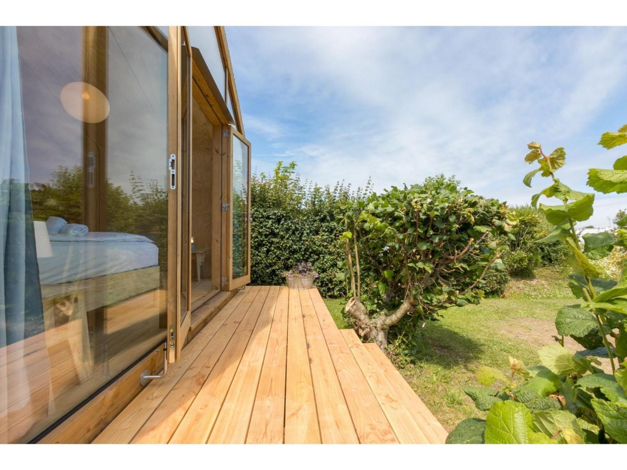 Superb Apartment Near The Beach In Vrouwenpolder Exterior foto