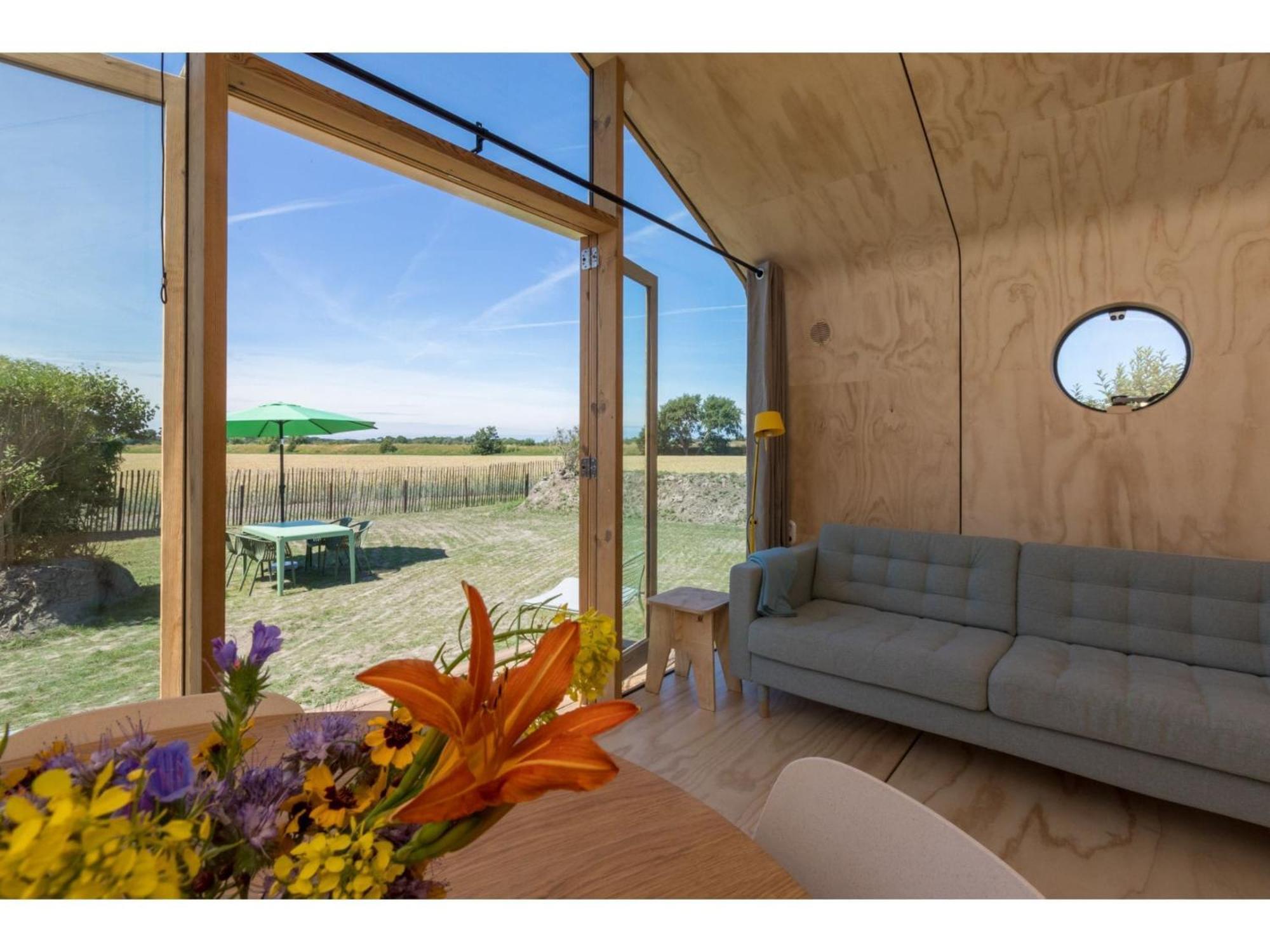 Superb Apartment Near The Beach In Vrouwenpolder Exterior foto