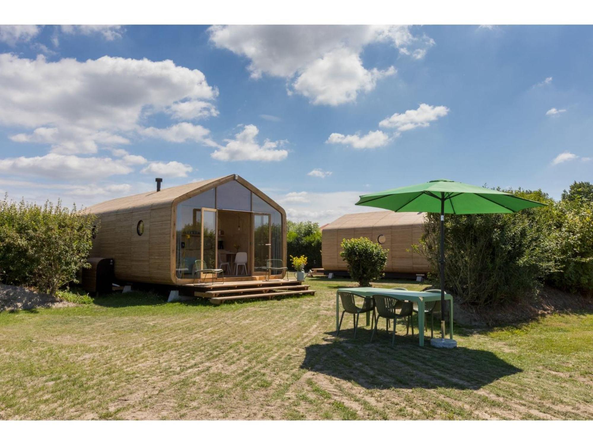 Superb Apartment Near The Beach In Vrouwenpolder Exterior foto